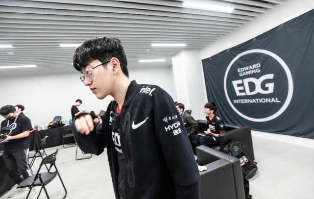 尤其是亚洲 尤其是亚洲