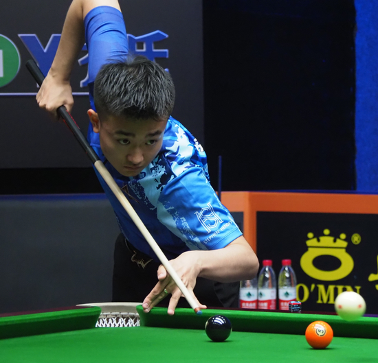 他们通过更 他们通过更