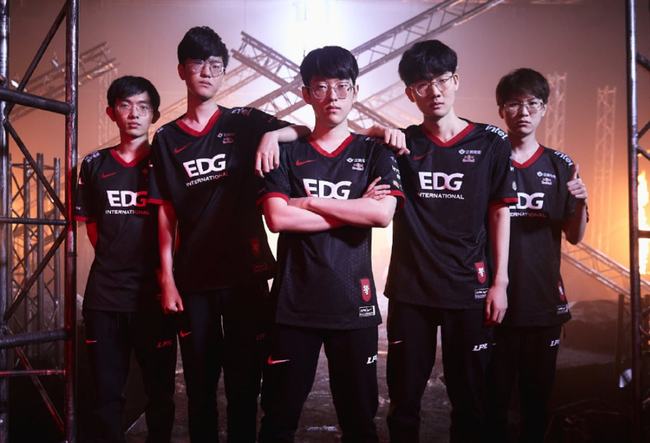 过严防死守 过严防死守