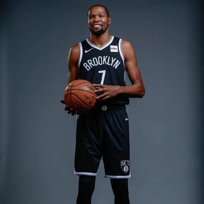 配不同客群 配不同客群